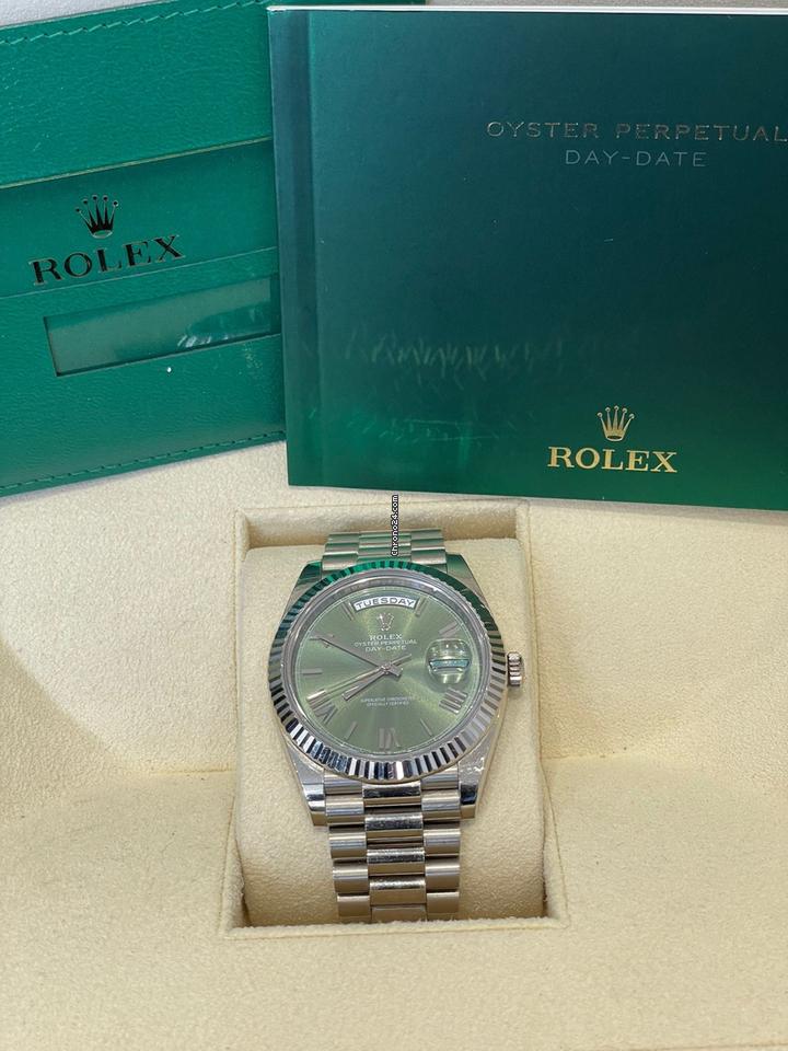 Rolex | Day-Date | 228239 | White gold | 40 mm | White gold | Green | Automatic