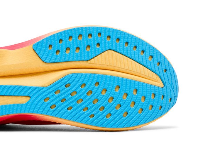 Hoka Mach 6 Poppy / Squash