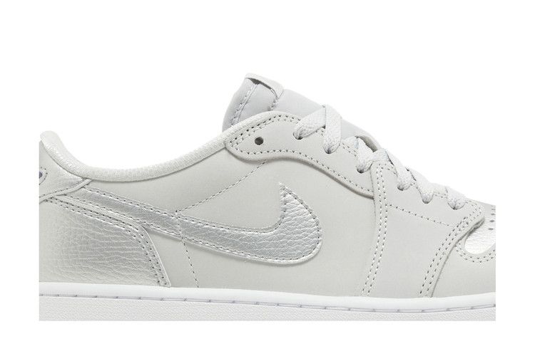 Air Jordan 1 Retro Low OG Metallic Silver