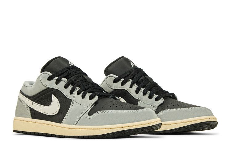 Jordan 1 Low Light Smoke Grey Off Noir
