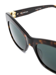 BB cat-eye frame sunglasses