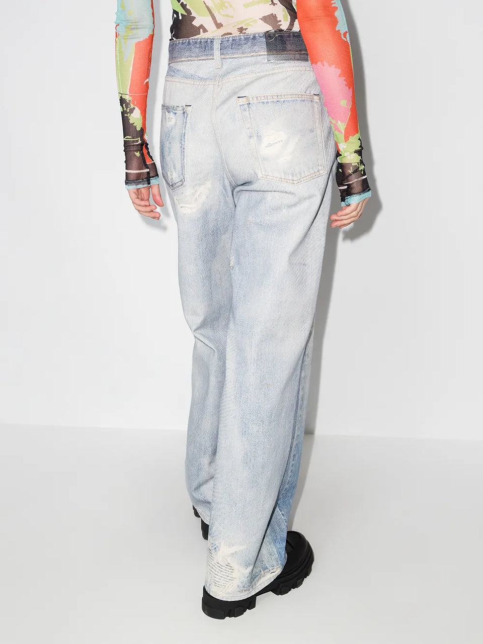 distressed-effect jeans