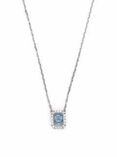 Una pendant necklace
