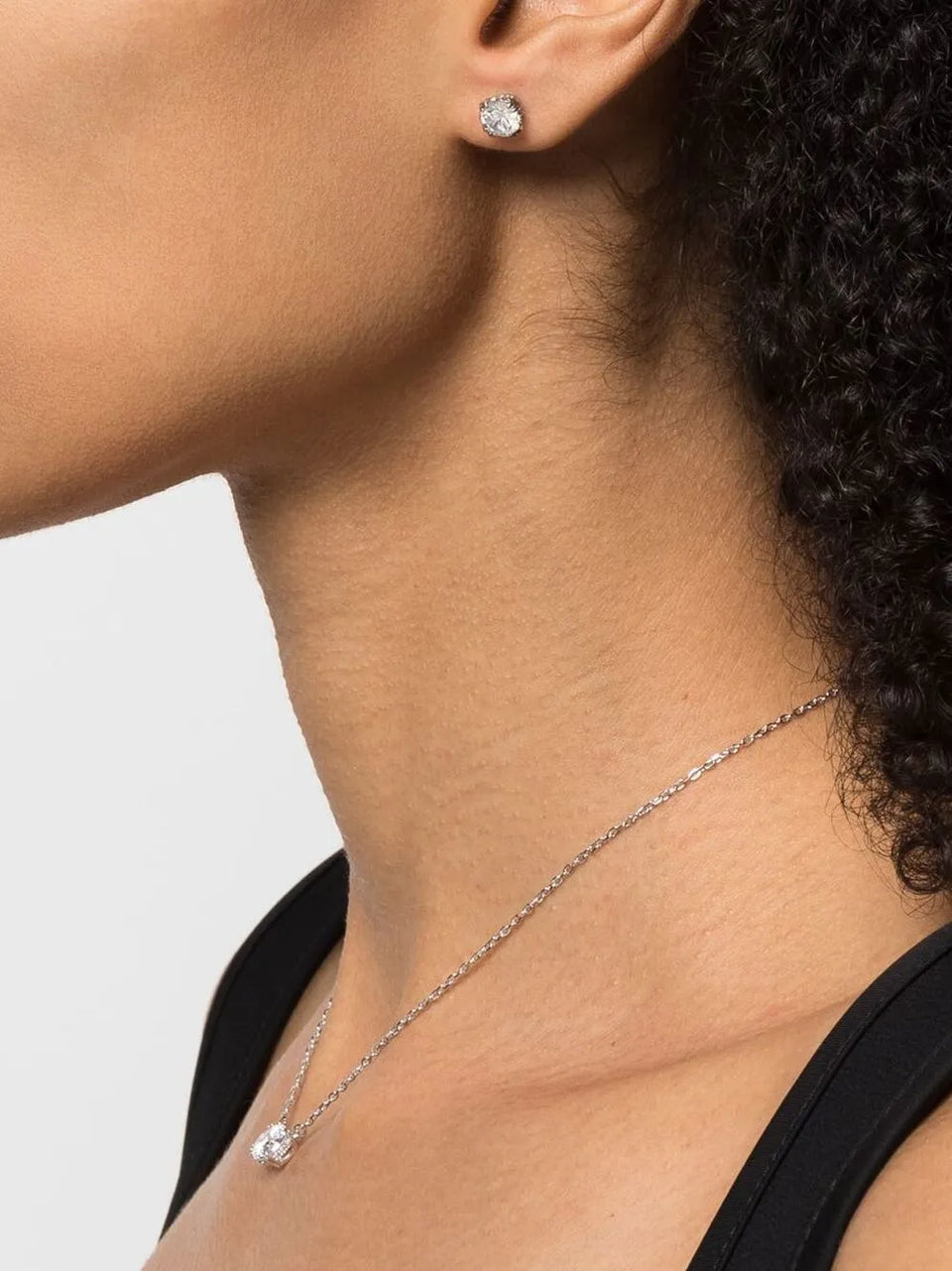 Constella round-cut earrings