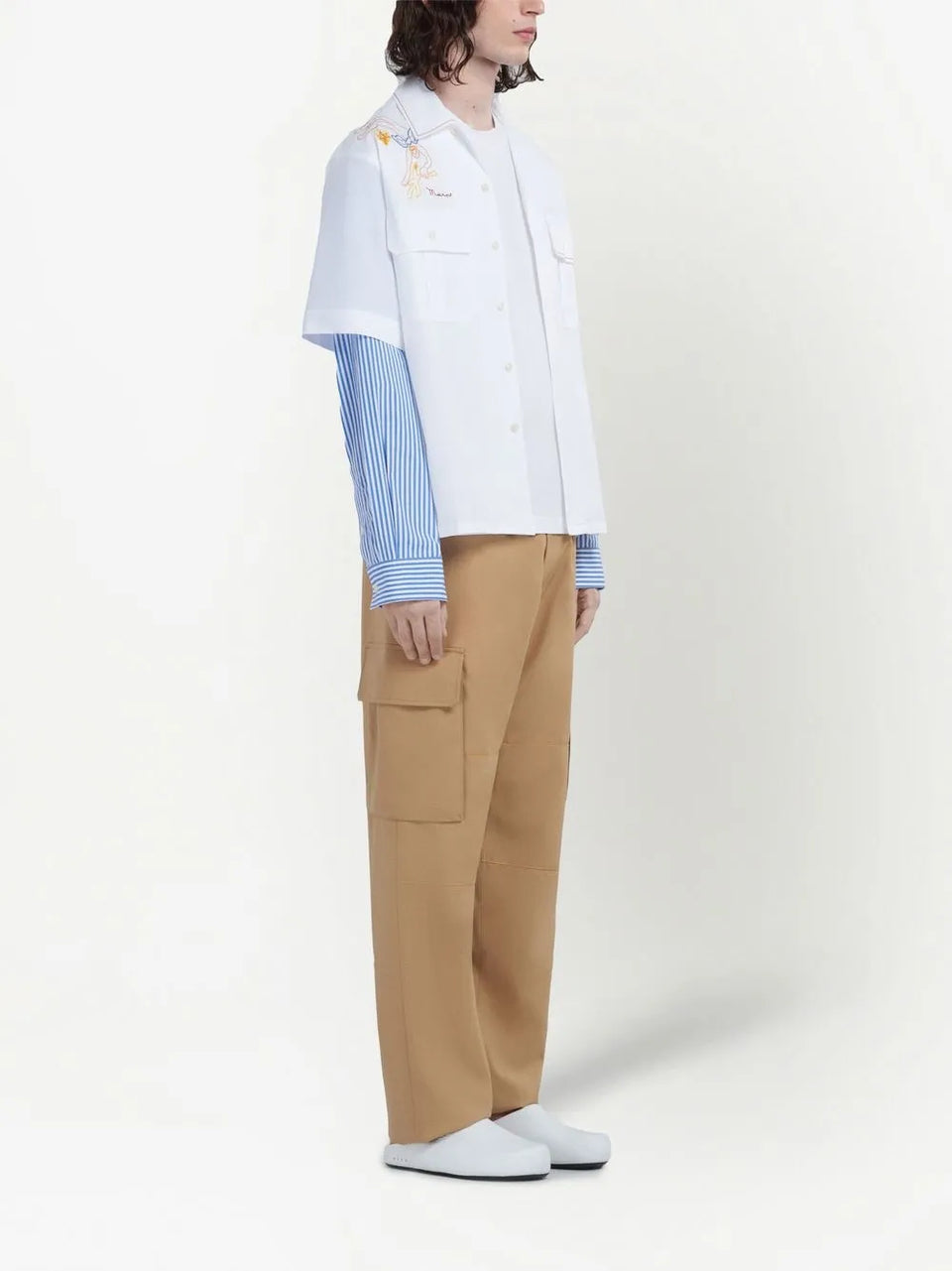 embroidered-logo short-sleeve shirt