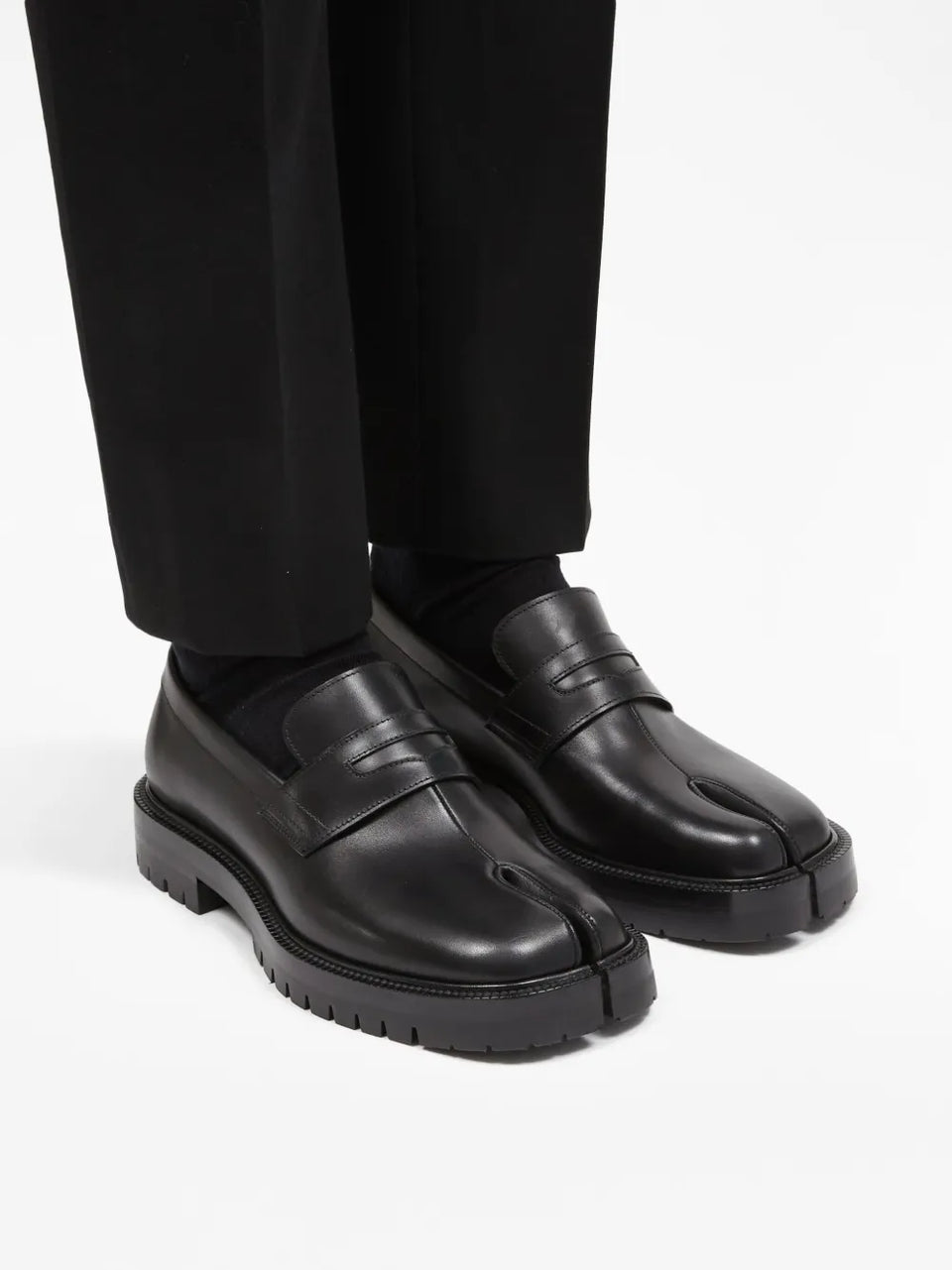 Tabi leather loafers