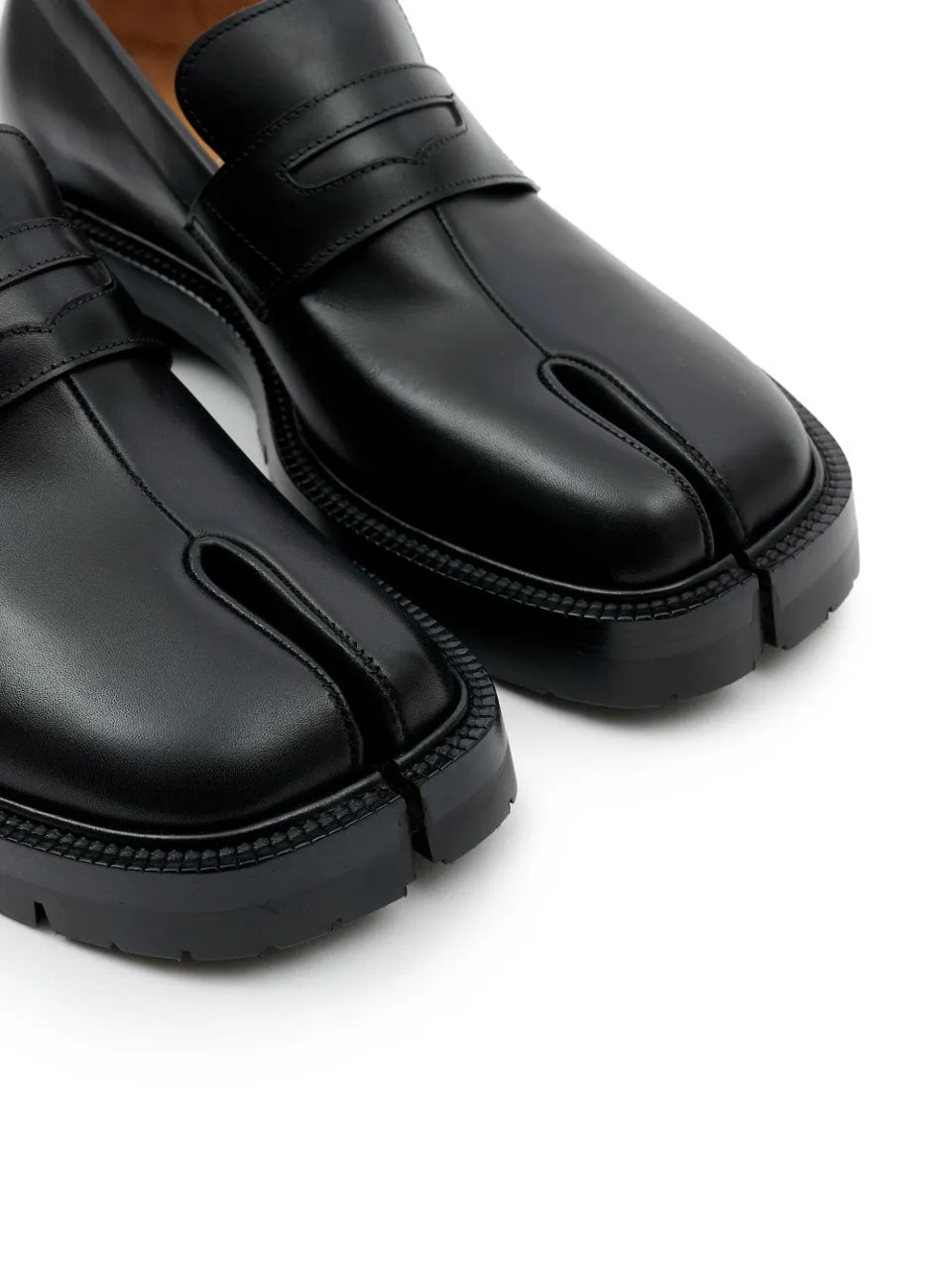 Tabi leather loafers