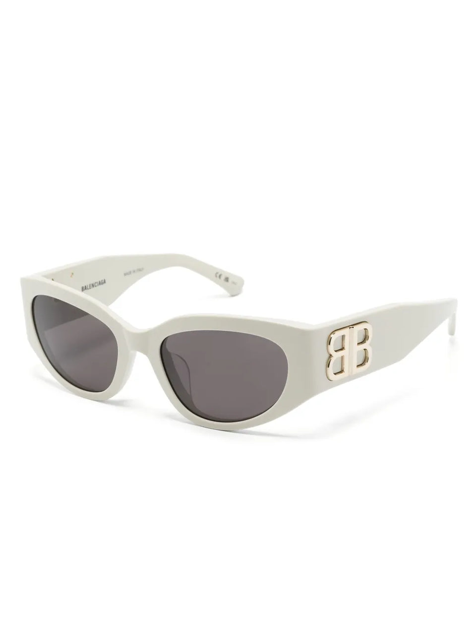 Bossy Round AF sunglasses
