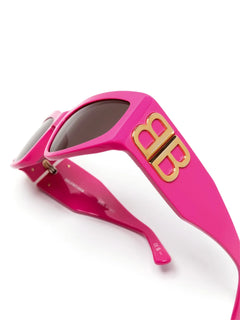 Bossy butterfly-frame sunglasses
