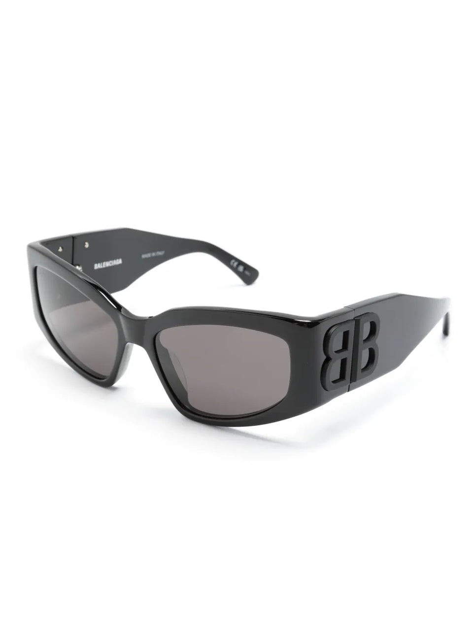 Bossy butterfly-frame sunglasses