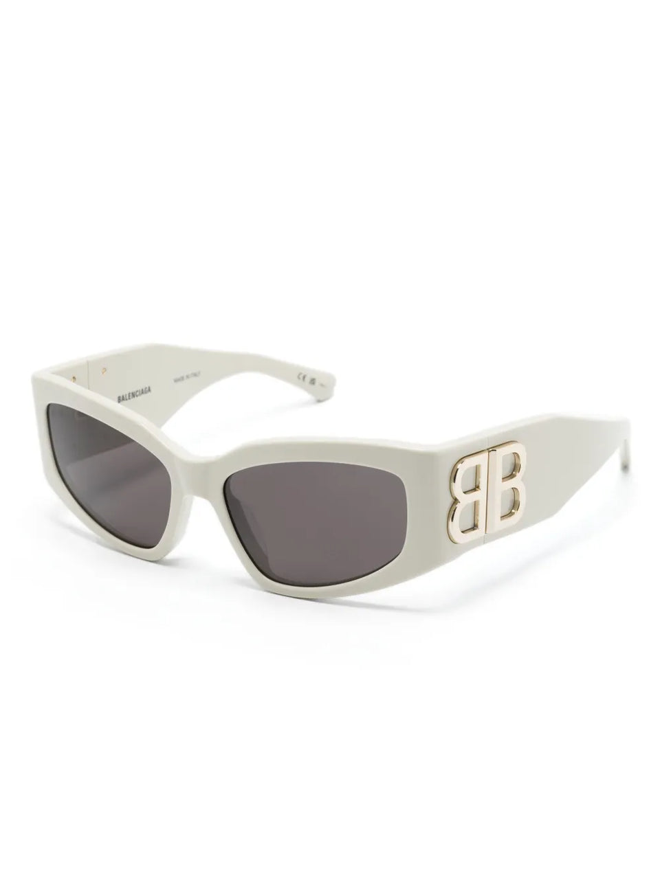 Bossy butterfly-frame sunglasses