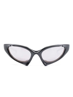 Runner cat-eye sunglasses