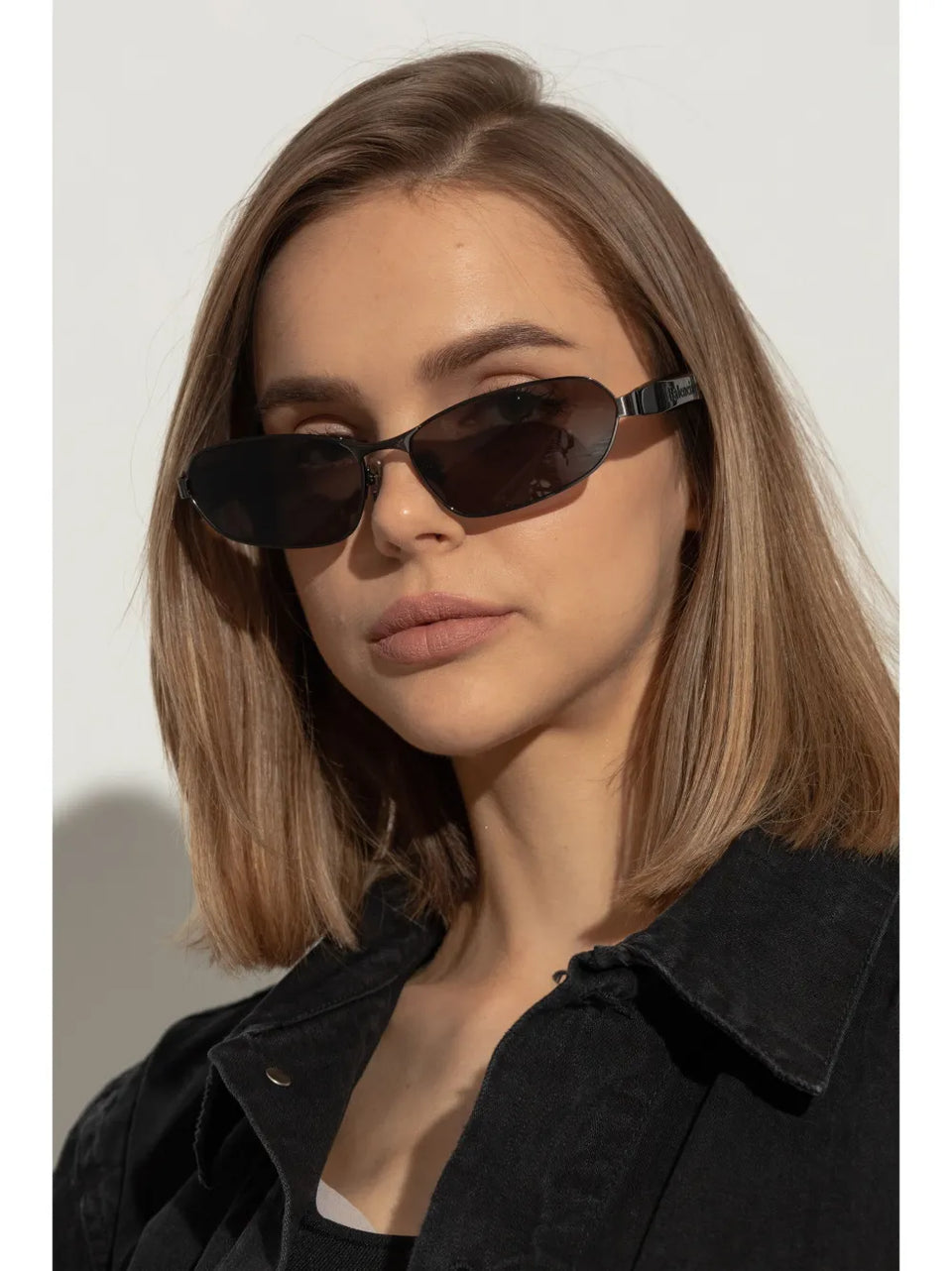 logo-engraved rectangle-frame sunglasses