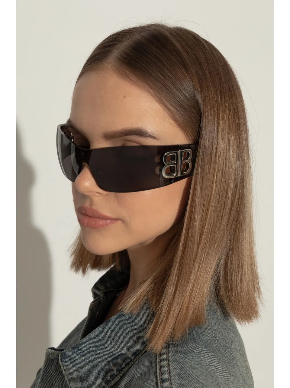 shield frame logo sunglasses