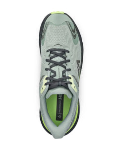 Challenger 7 sneakers