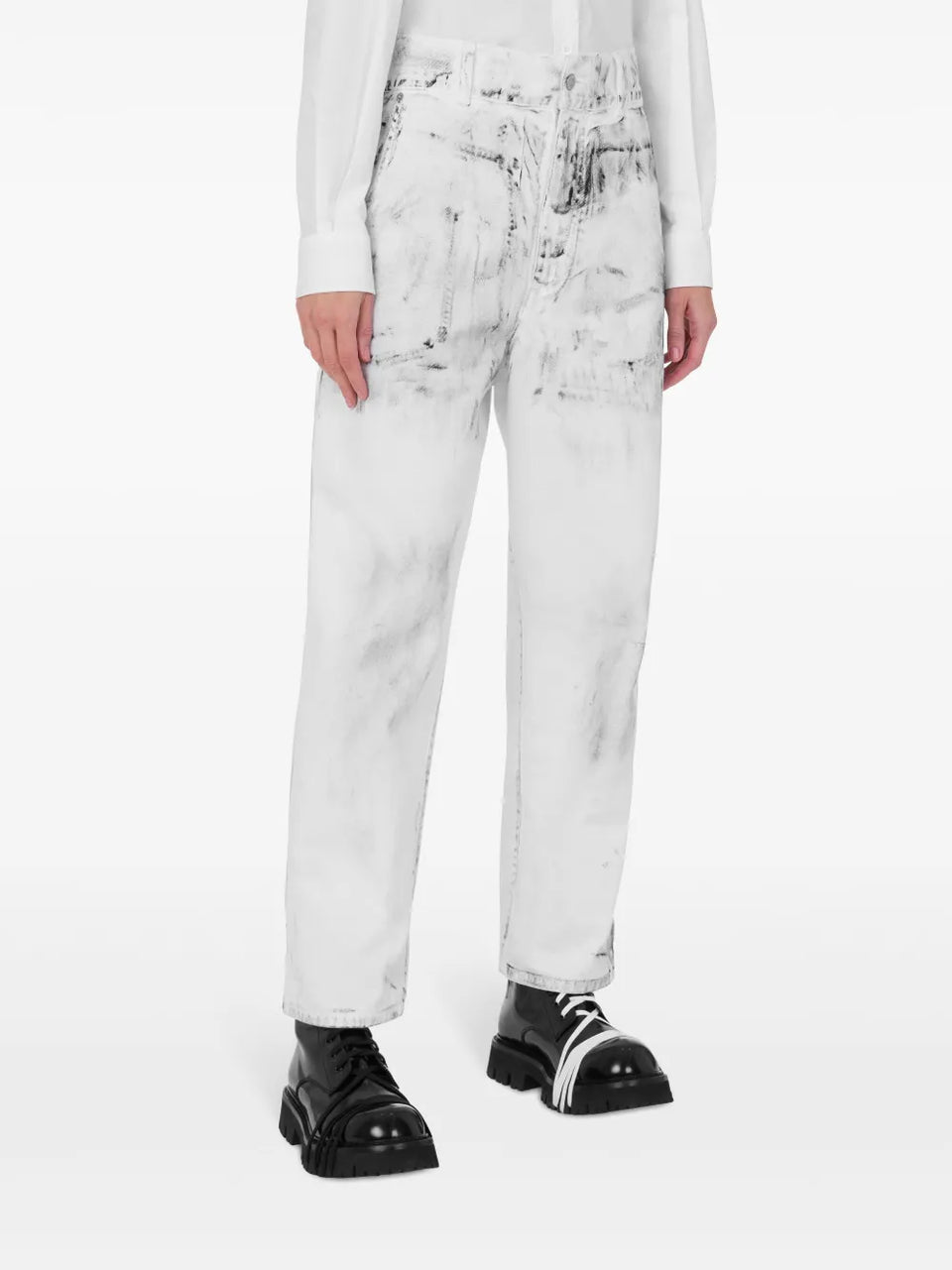 distressed-effect jeans