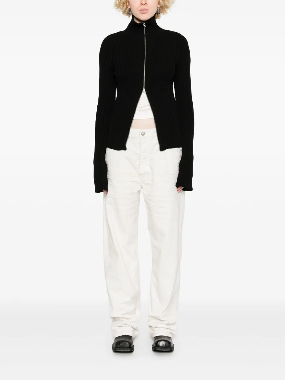 distressed-effect jeans
