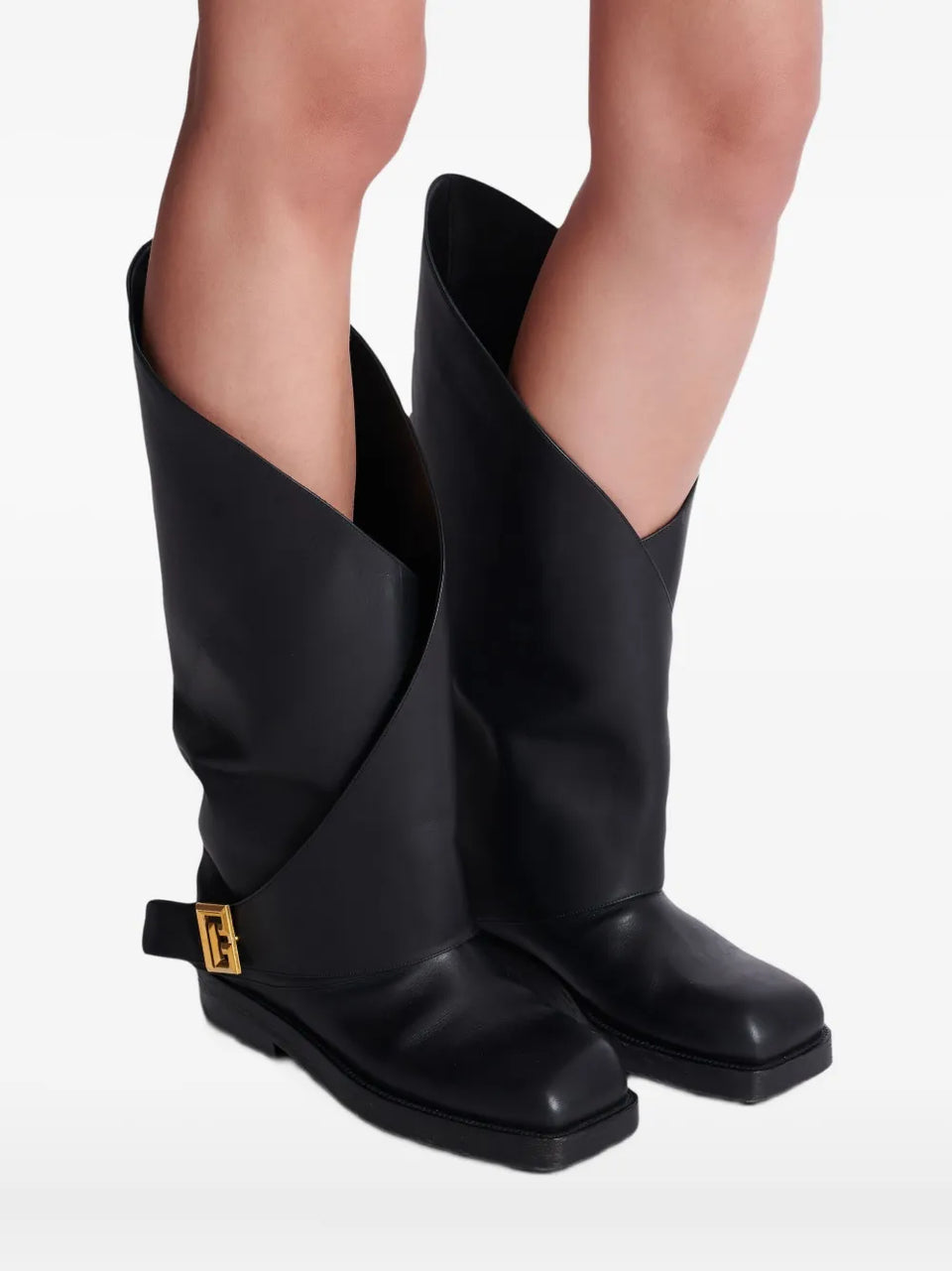 Twist boots