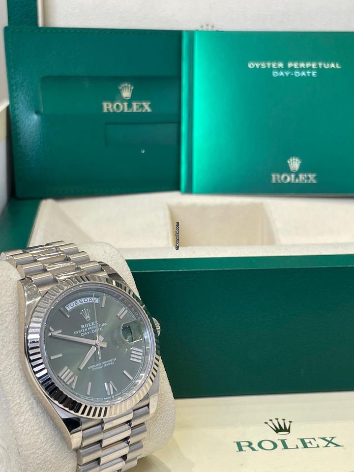 Rolex | Day-Date | 228239 | White gold | 40 mm | White gold | Green | Automatic