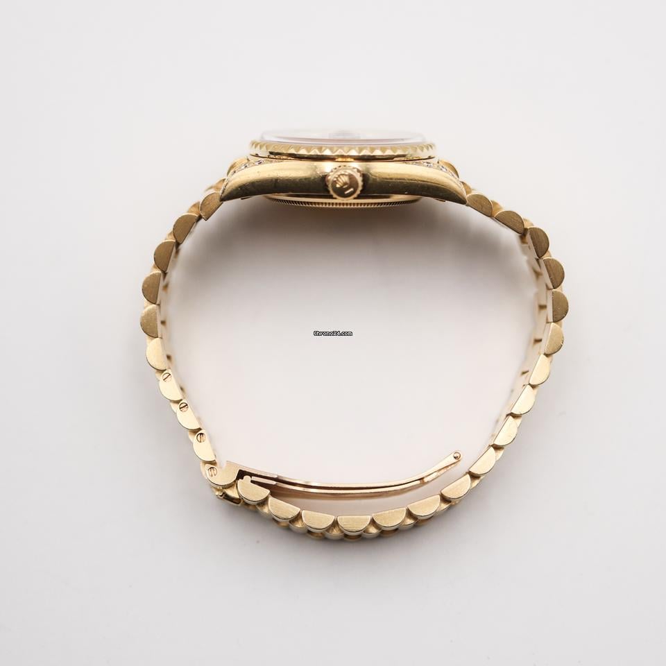 Rolex | Day-Date | 18018 | Yellow gold | 36 mm | Yellow gold | Black | Automatic
