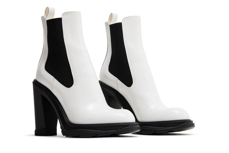 Alexander McQueen Wmns Tread Slick Heeled Chelsea Boot 'Ivory Black'