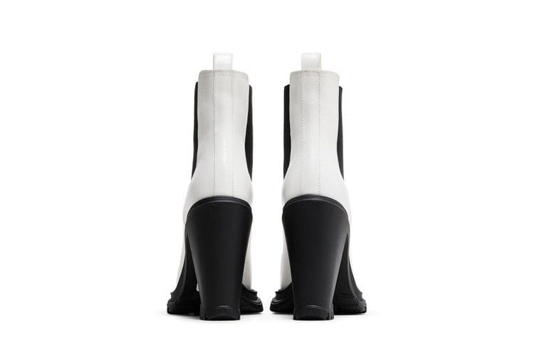Alexander McQueen Wmns Tread Slick Heeled Chelsea Boot 'Ivory Black'