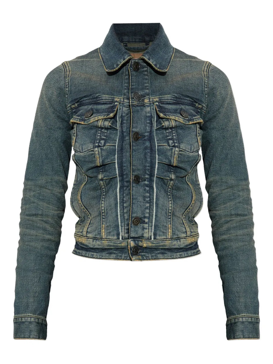 button-fastening denim jacket