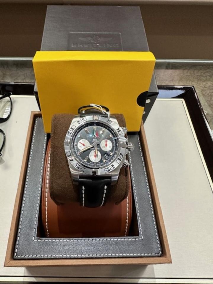 Breitling Chronomat 44 Frecce Tricolori Limited Edition