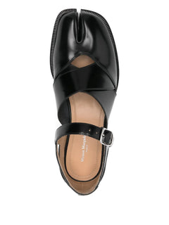 Tabi cut-out leather flat pumps