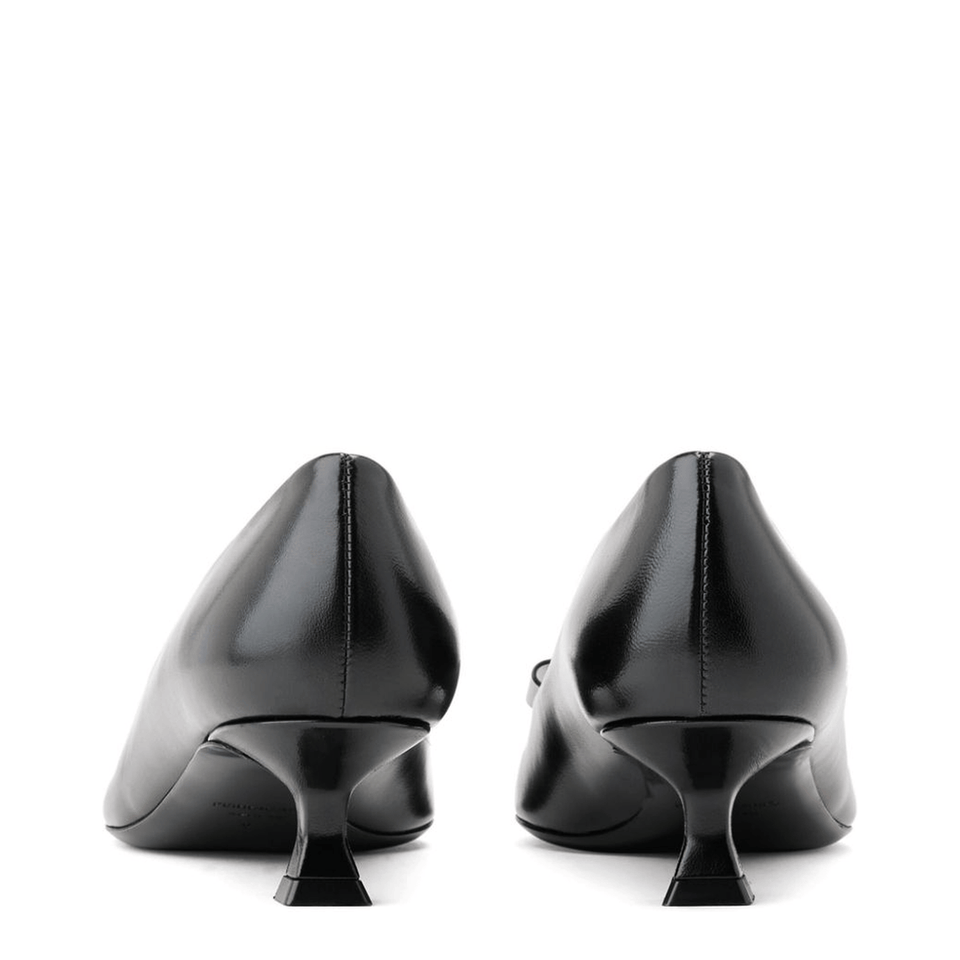 Black New Vara Leather Pumps