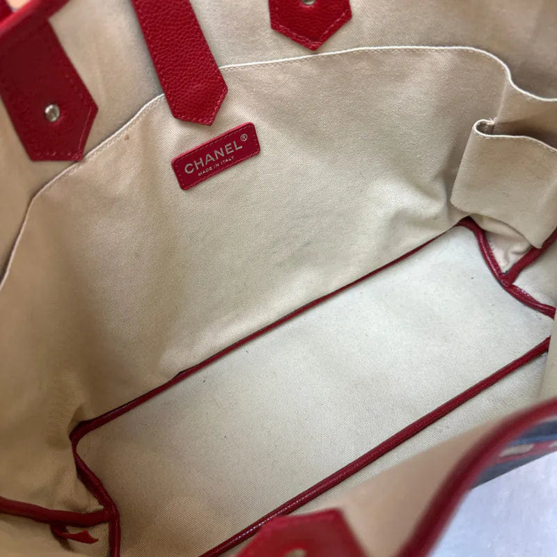 C543 - CHANEL Vintage Red Coated Le Train Tote Bag