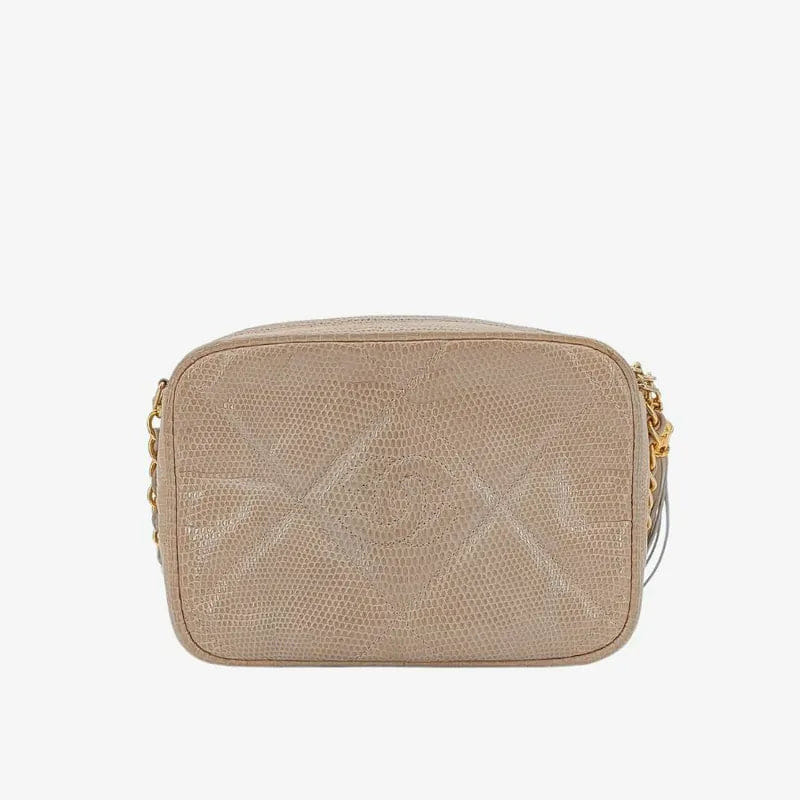 JAH164 - CHANEL Vintage Pink Lizard skin Tassel Camera bag