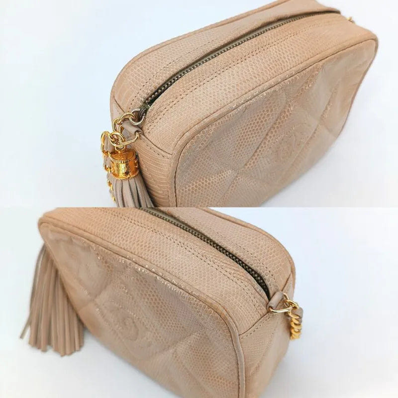 JAH164 - CHANEL Vintage Pink Lizard skin Tassel Camera bag