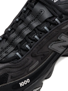 1000D logo sneakers