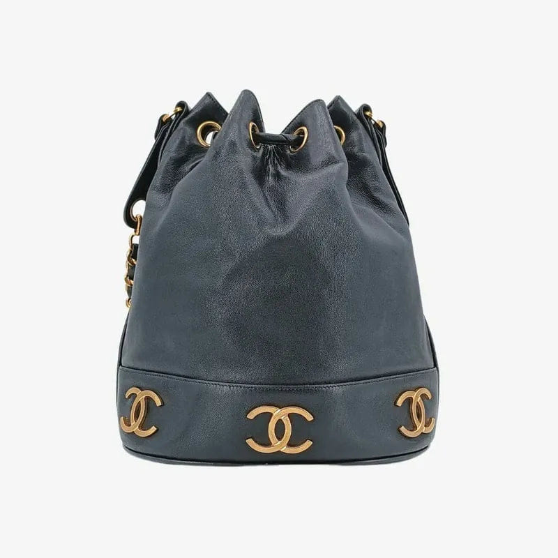 RA340 - CHANEL Black Lambskin Mini Vanity Case Bag