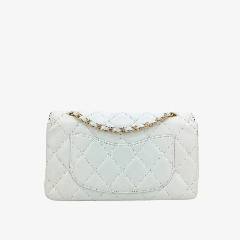 RA166 - CHANEL Vintage White Lambskin 25cm Flap Bag