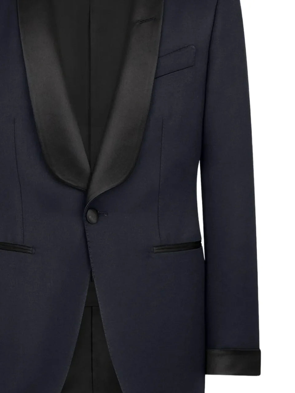 shawl-collar suit
