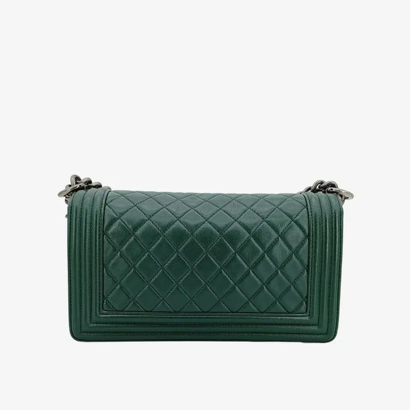 JS558 - CHANEL Boy Green Lambskin Flap Bag