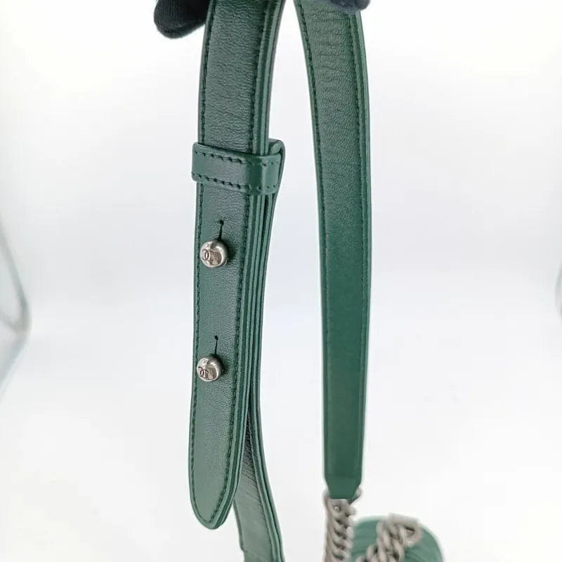 JS558 - CHANEL Boy Green Lambskin Flap Bag