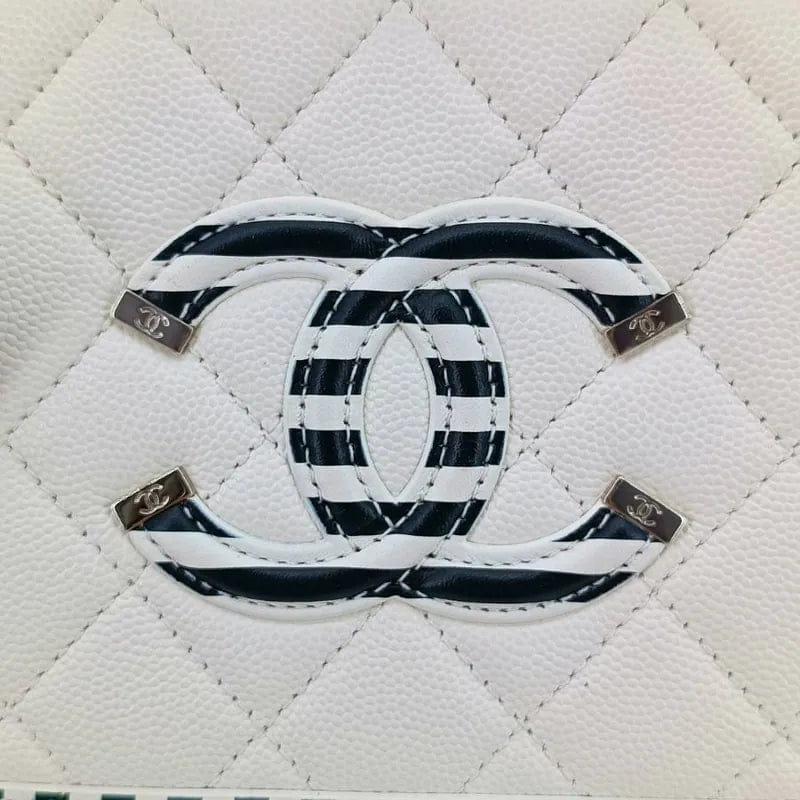 JAH168 - CHANEL Bicolor White/Black Caviar Leather Vanity Case Bag