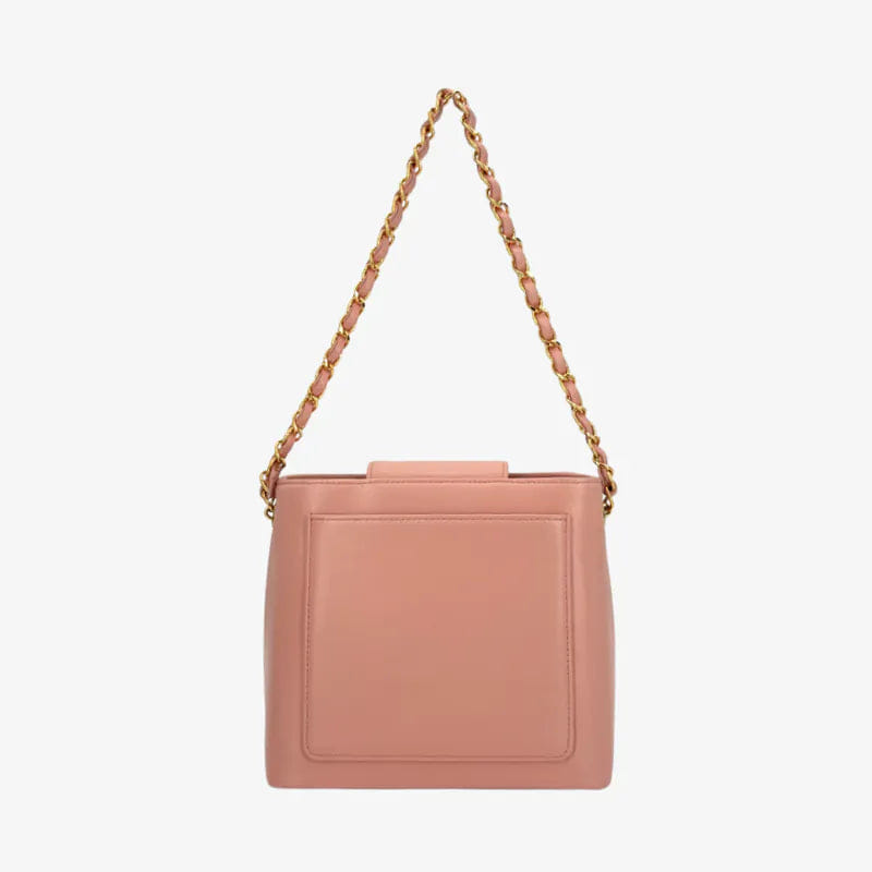 C648 - CHANEL Vintage Pink Lambskin Handbag