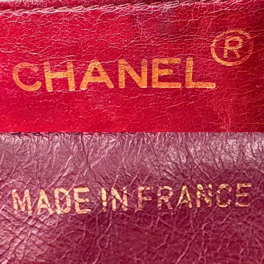 RG433 - CHANEL Vintage Black Lambskin 22cm Diana Flap Bag