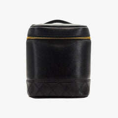CS059 - CHANEL Vintage Black Lambskin Vanity Case Bag