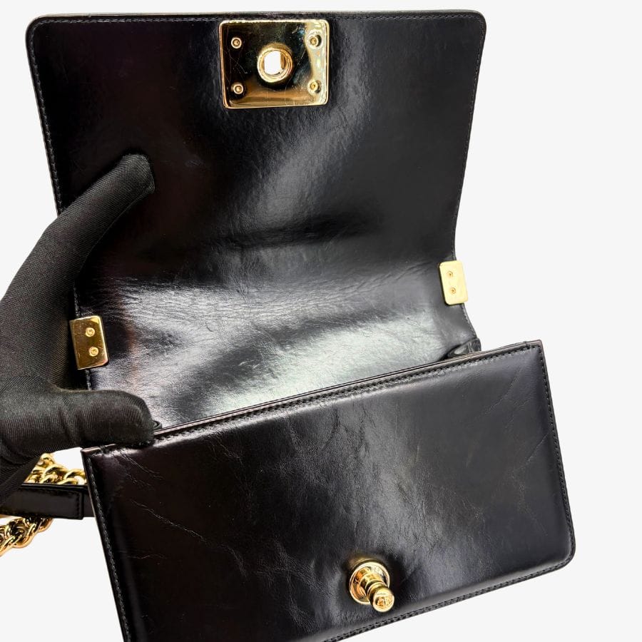 CS063 - CHANEL Boy Black Shearling Leather &amp; Calfskin 20cm Flap Bag