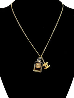 2005 CC Gold Plated No 5 Perfume Bottle Pendant Necklace costume necklace