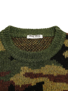 2019s camouflage-pattern sweater