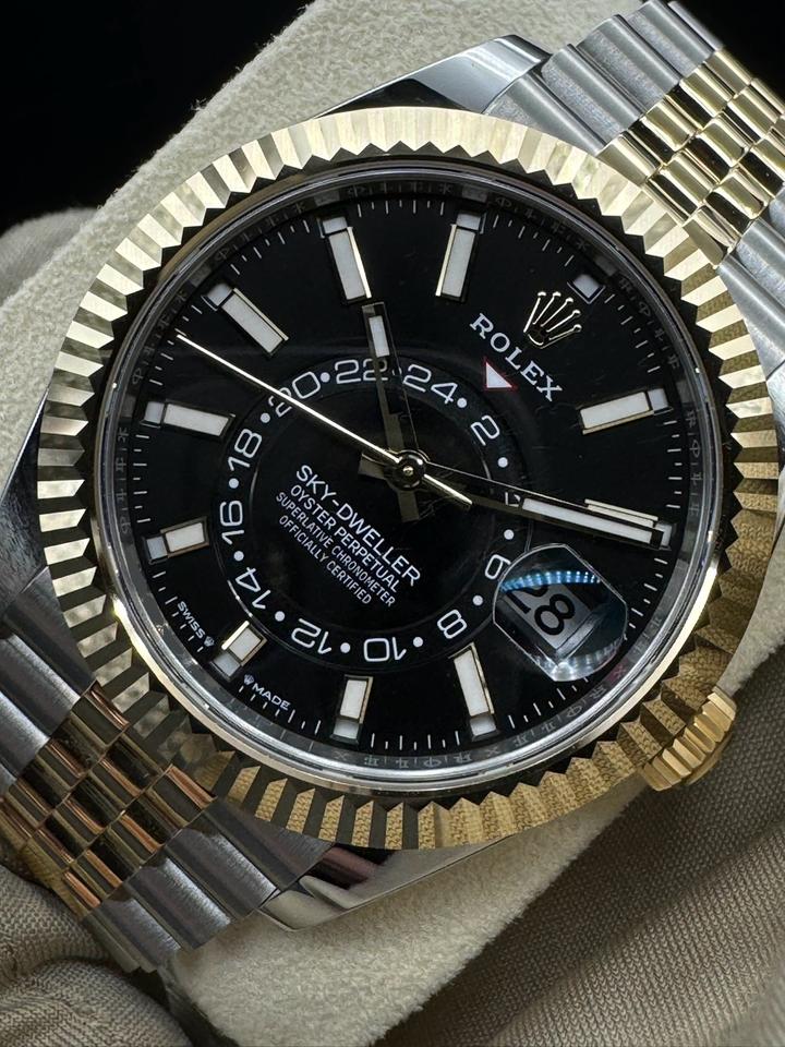 Rolex | Sky-Dweller | 336933 | Gold/Steel | Gold/Steel | Black | Automatic