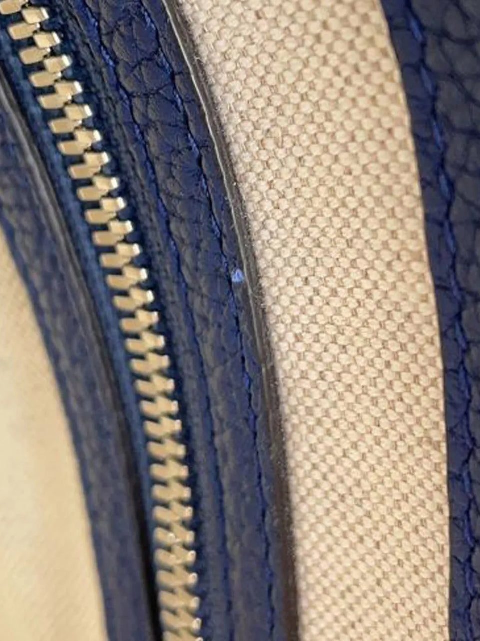 2016-2026 Small Jumbo GG Embossed Messenger Bag crossbody bag