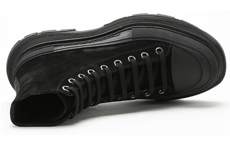 Alexander Mcqueen Tread Slick Boot Triple Black