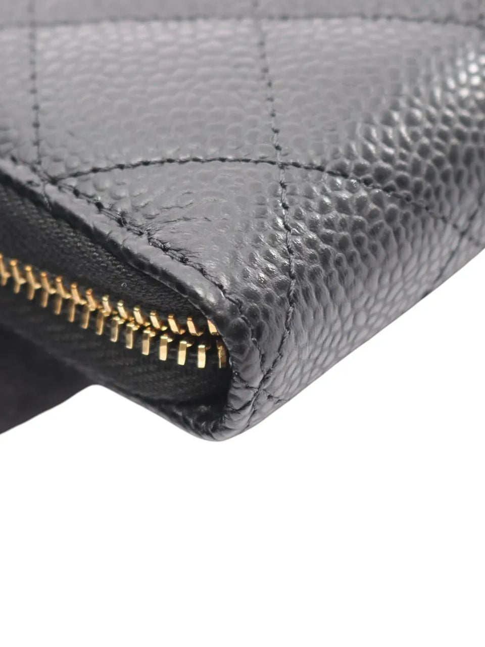 2021-2026 Quilted Caviar Classic Wallet long wallets